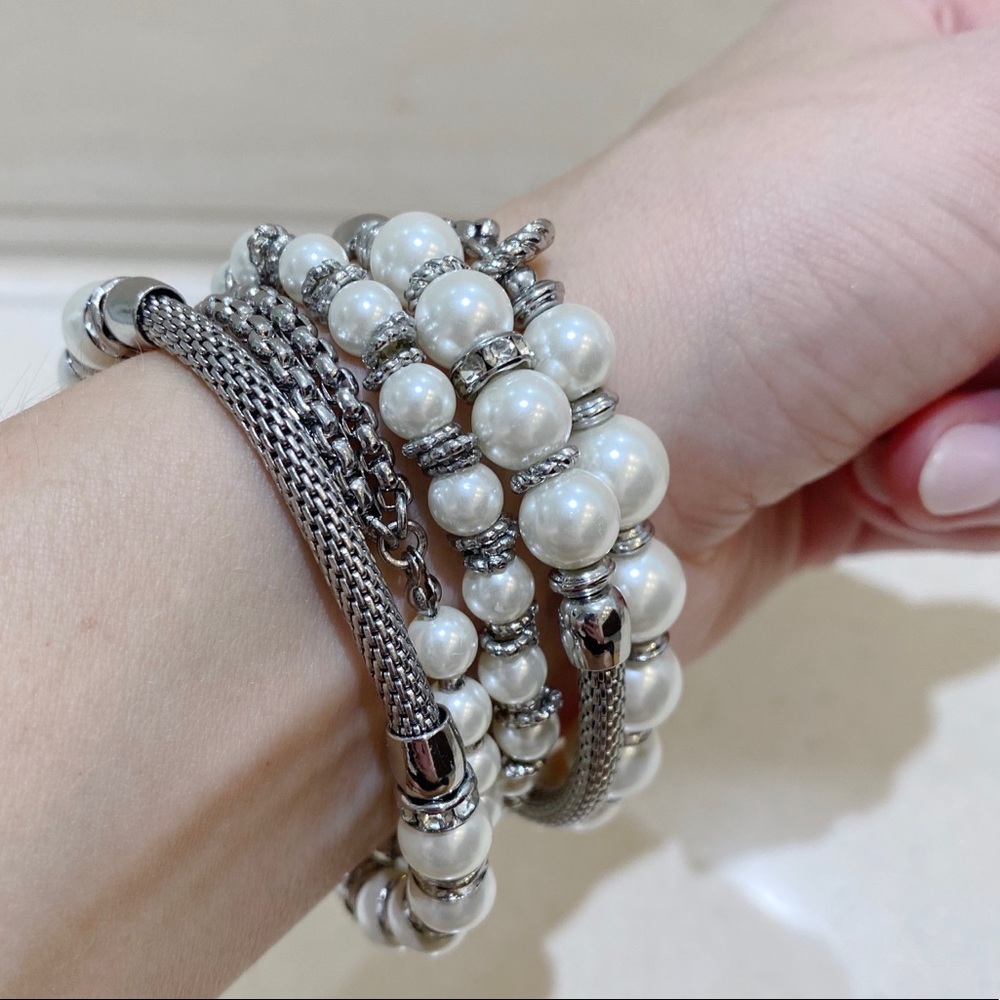 NWT | WHBM | Glass Pearl Stretch Bracelets - Picture 4 of 7